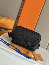 Picture of LV Mens Bags _SKUfw157370687fw